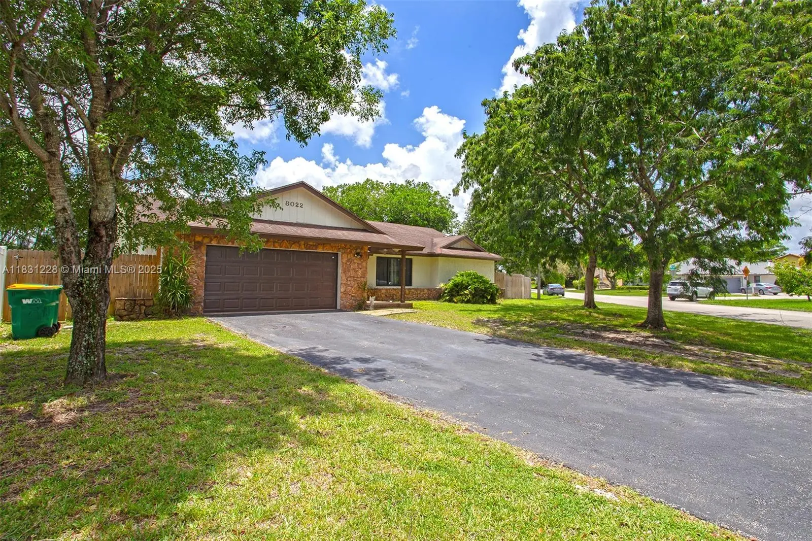 Photo of Listing #A11831228