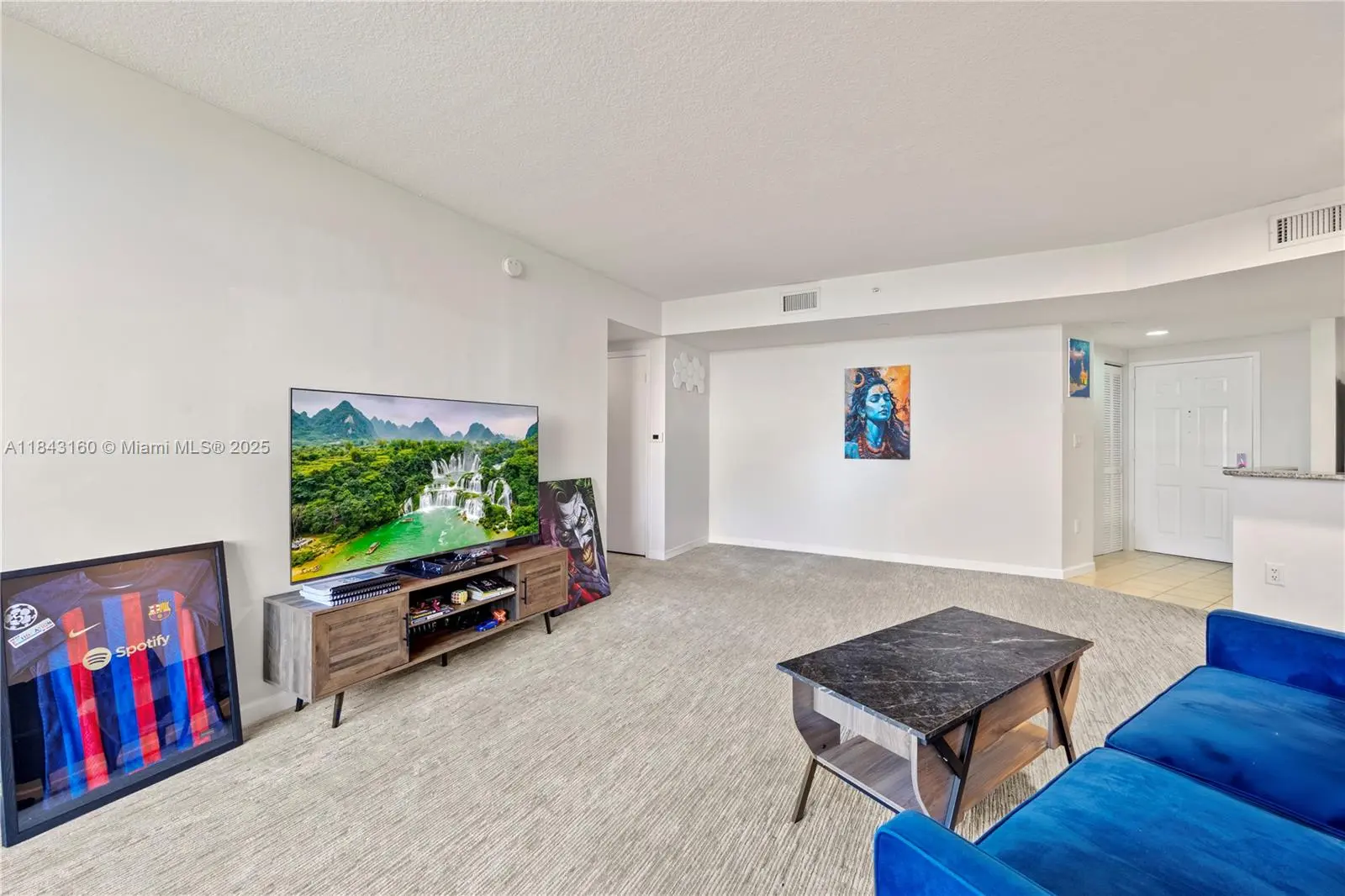 Photo of Listing #A11843160