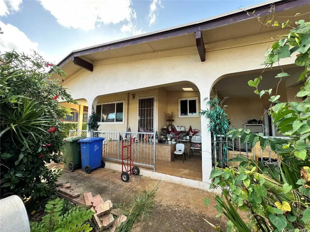 94-268 Waipahu Street, Waipahu
