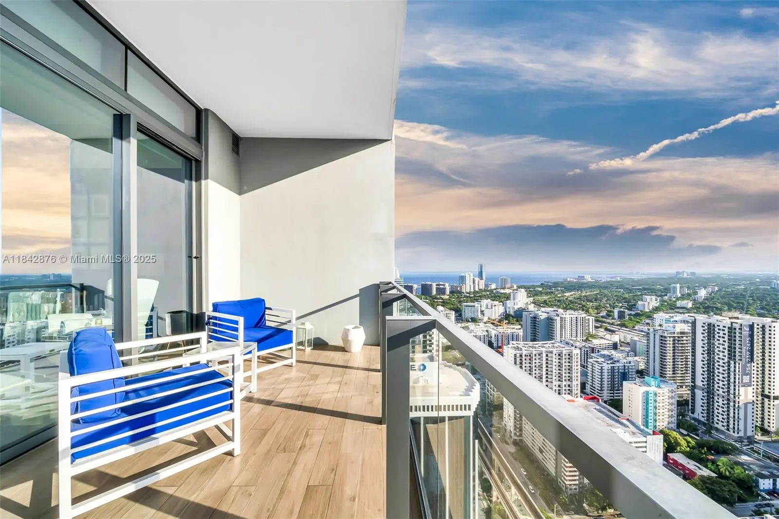 Photo of Listing #A11842876