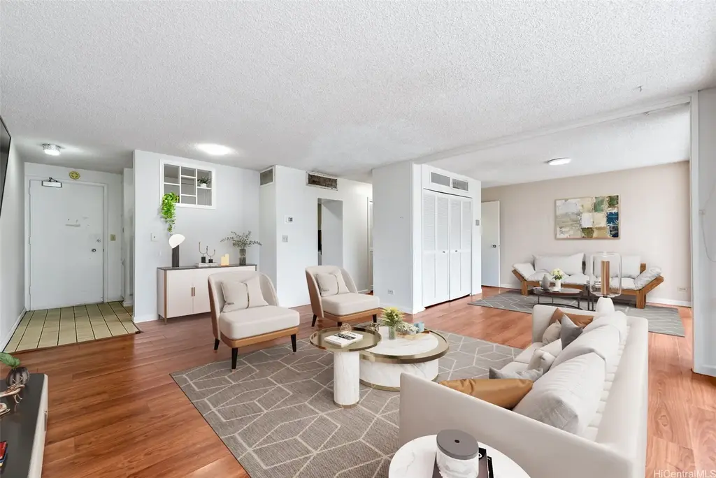 1561 Kanunu Street # 406, Honolulu
