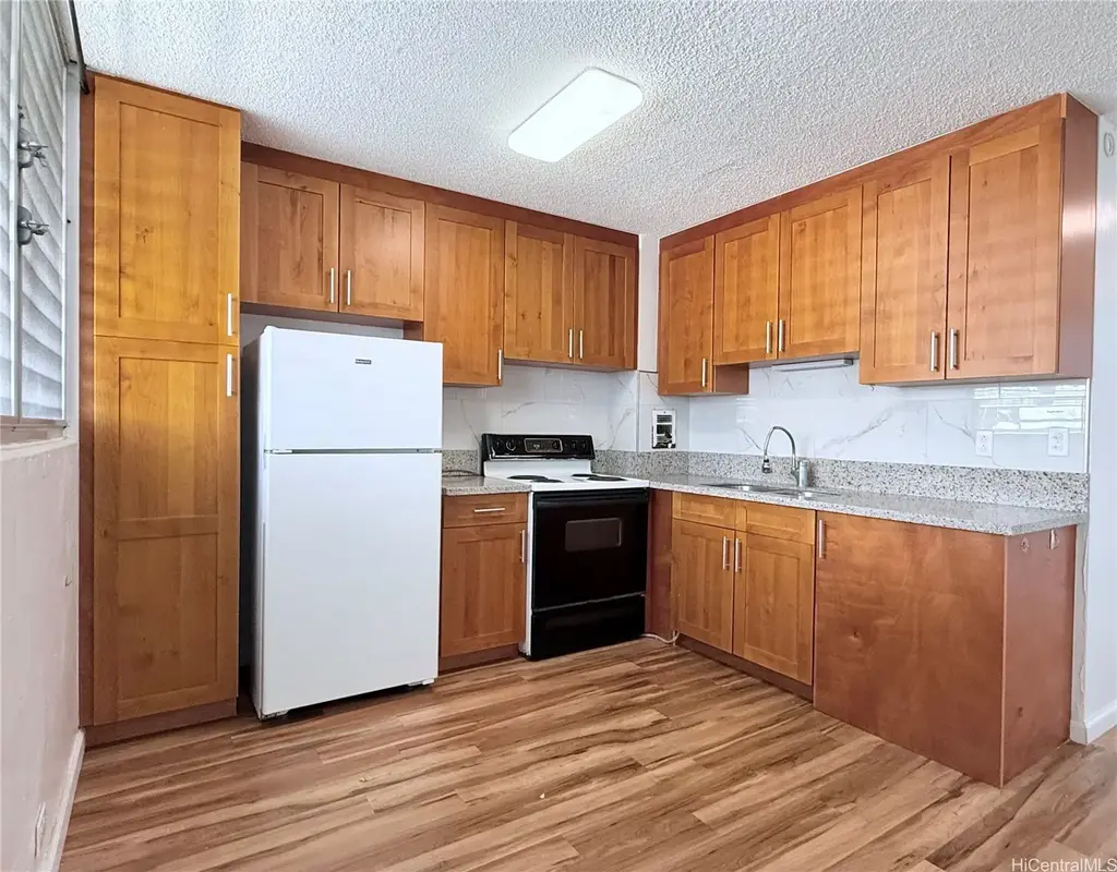 1452 Liholiho Street # 501, Honolulu