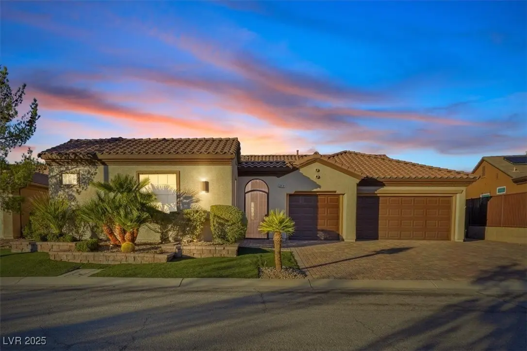 Photo of Listing #2702778