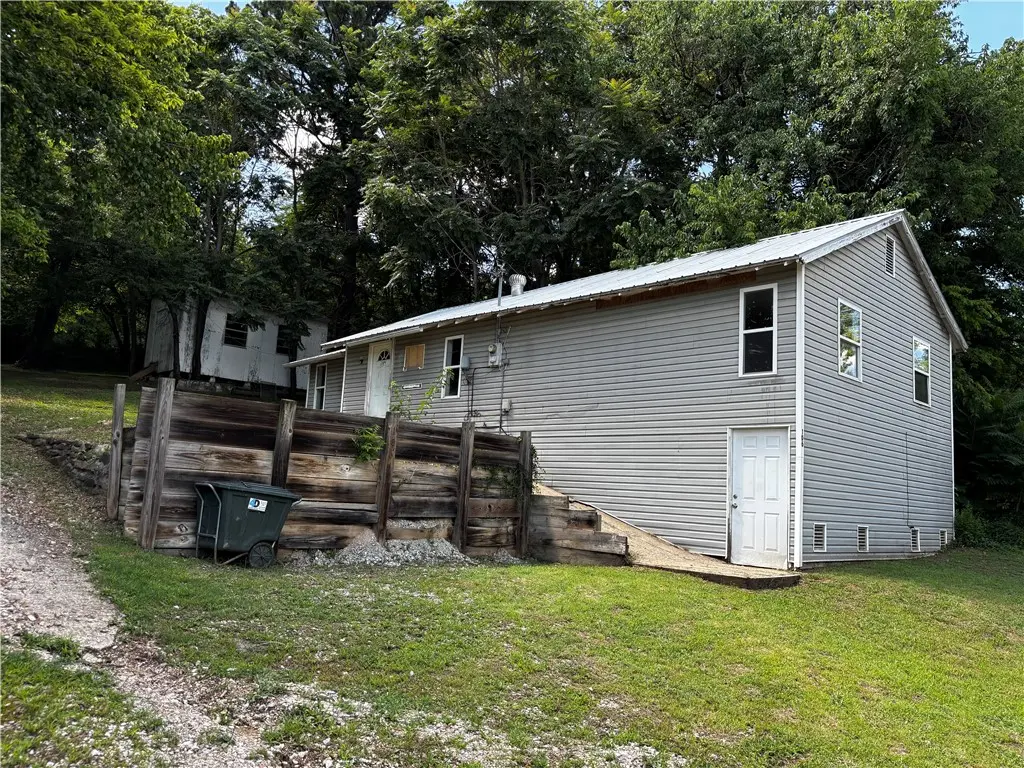 106 S Gaskill Street, Huntsville