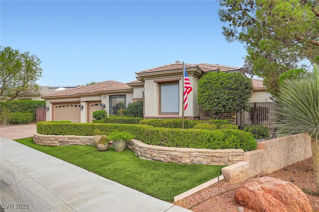 Photo of Listing #2702774