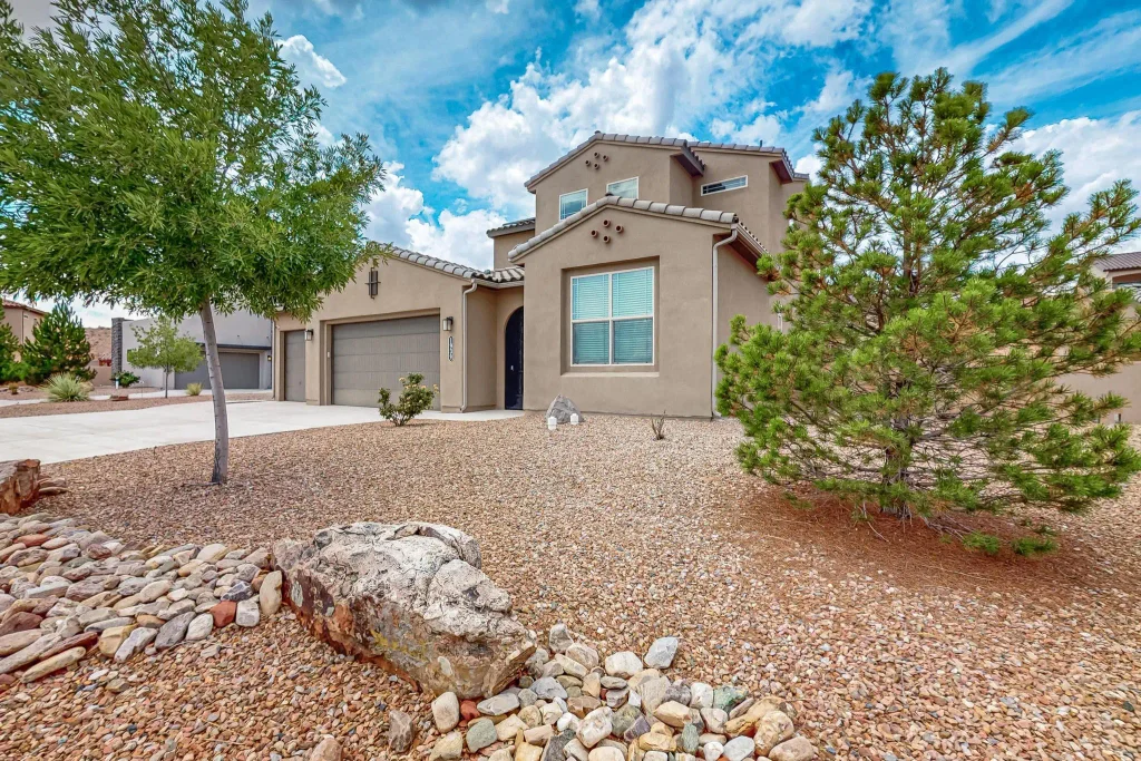 1939 Castle Peak Loop Ne, Rio Rancho
