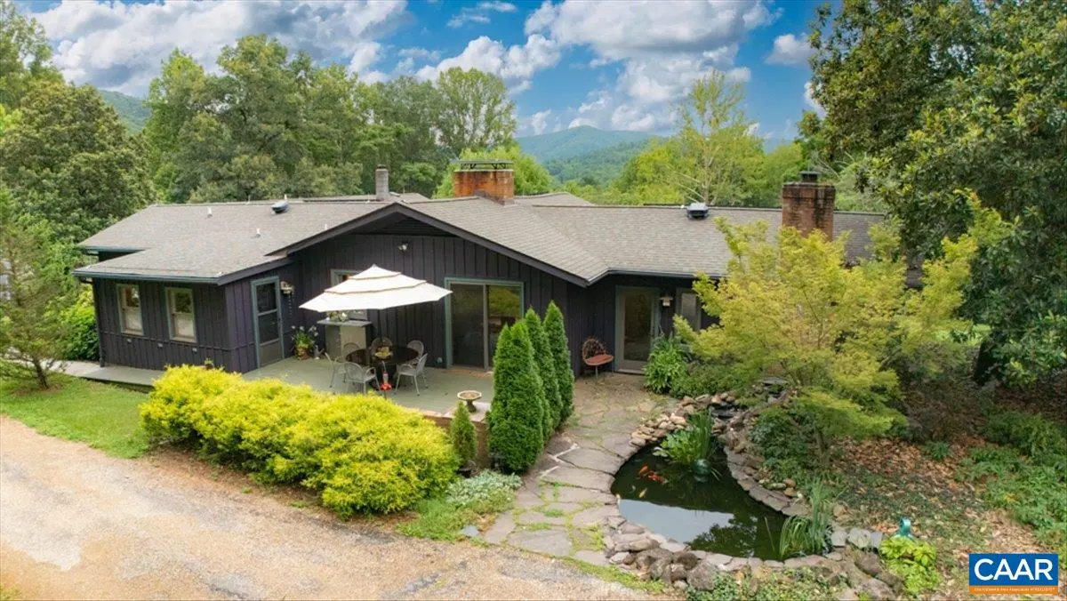 2288 Lexington Tpke, Amherst