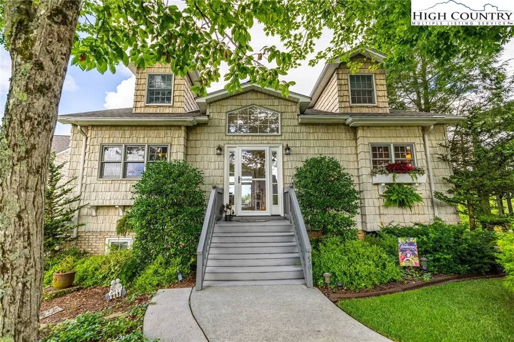 50 Mitchell River Ridge, Roaring Gap