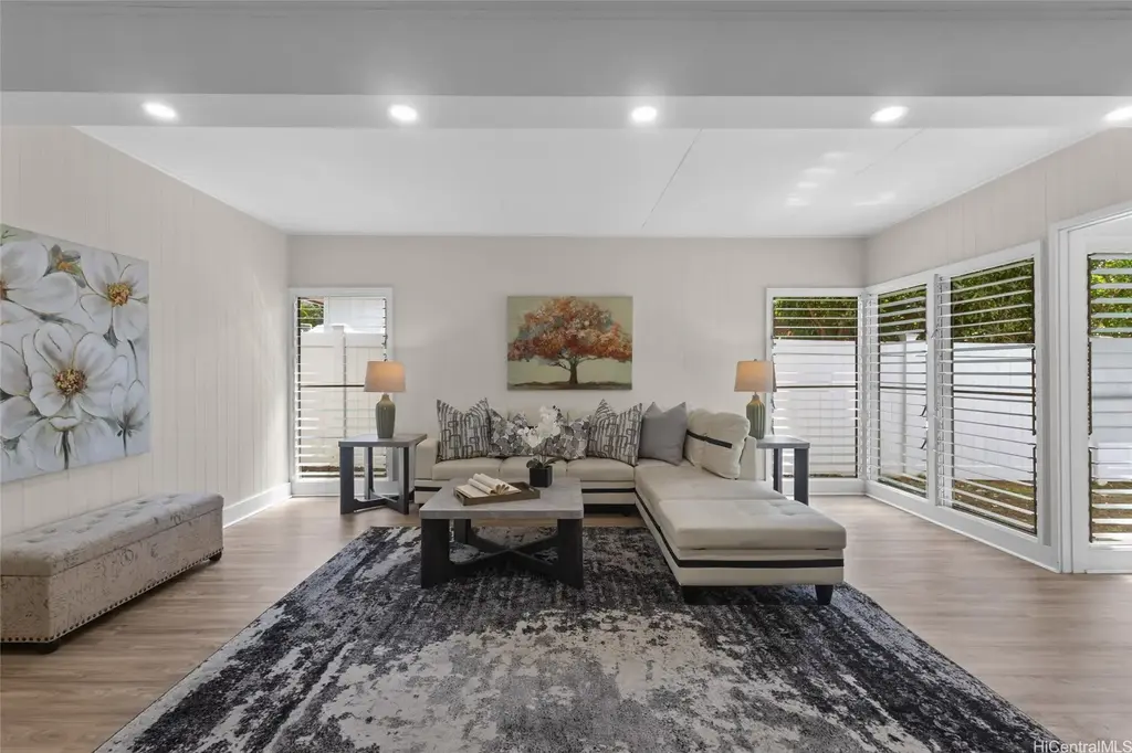 5249 Apo Drive, Honolulu