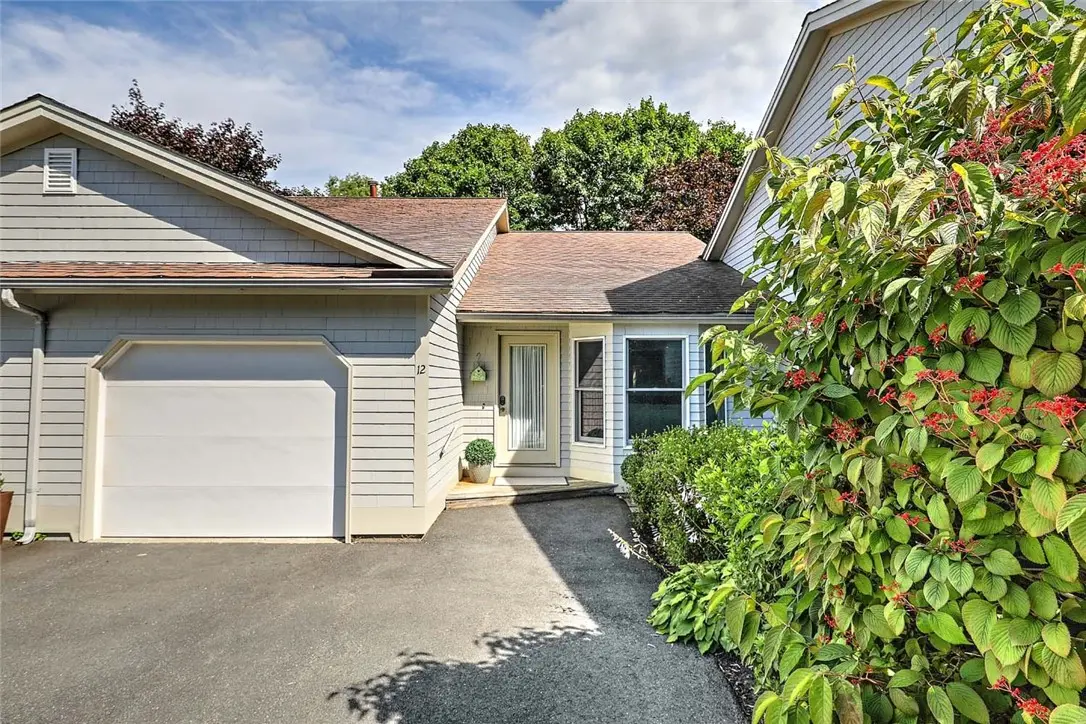 12 Valley Ln # 12, Portsmouth