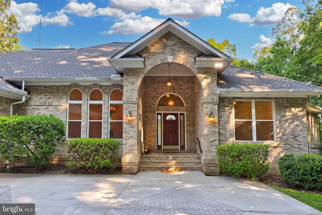 12587 Lake Coventry Dr, Bealeton