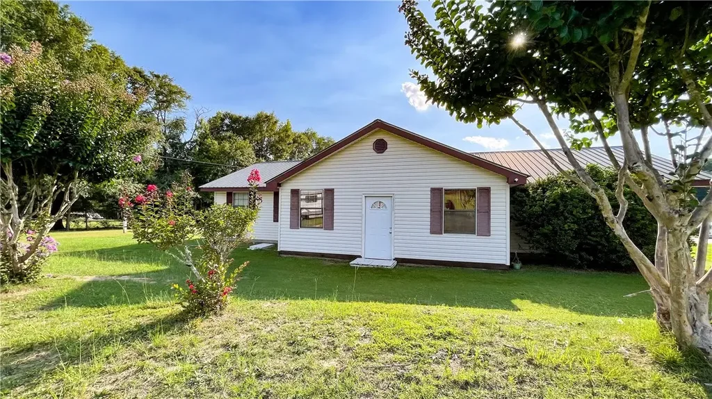 404 Lee Rd 118, Opelika