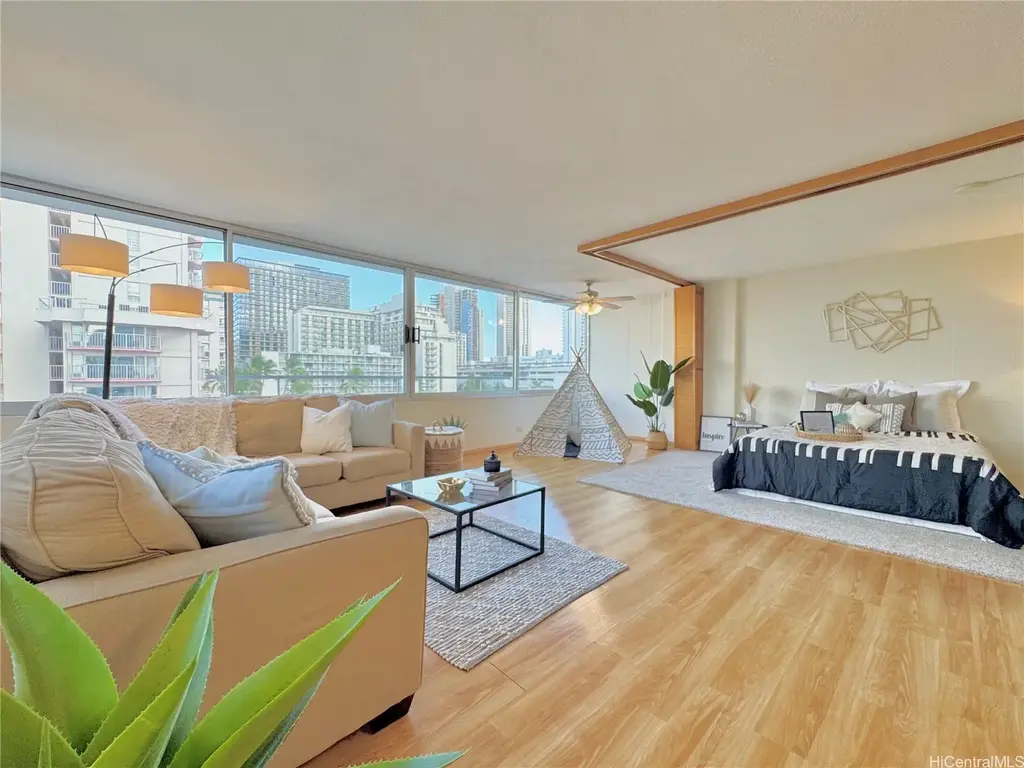 435 Seaside Avenue # 709, Honolulu