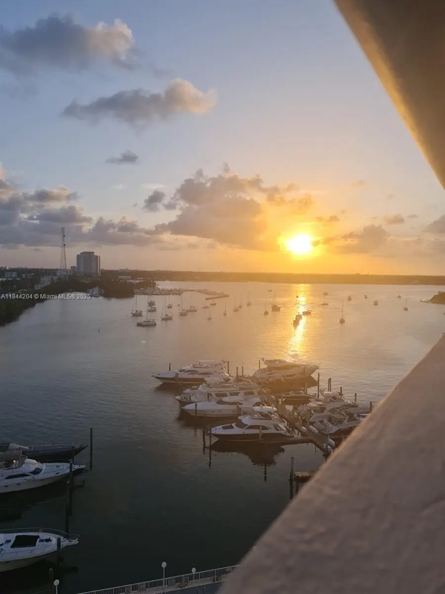 Photo of Listing #A11844204