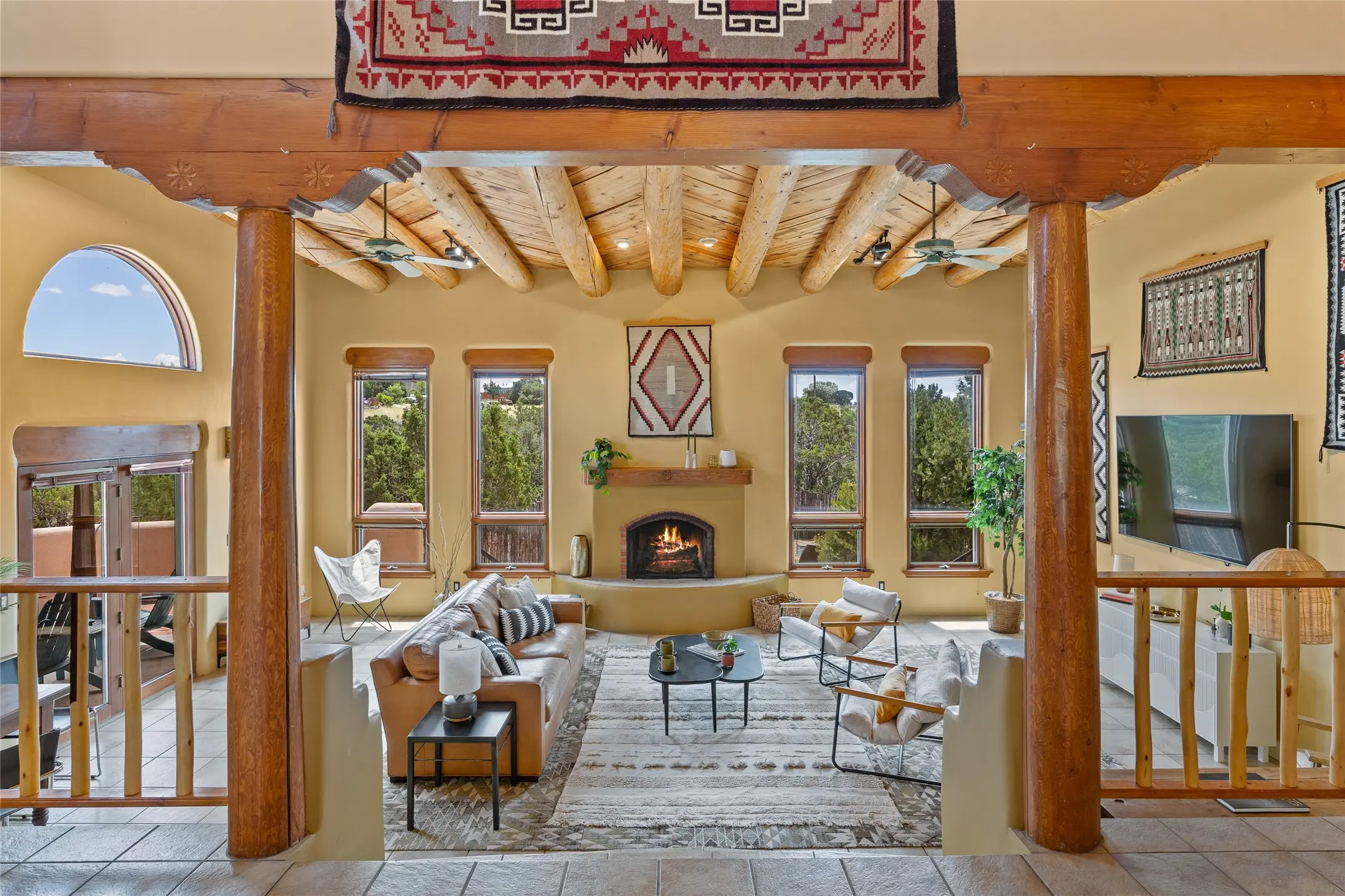 55 Calle Cantando, Santa Fe