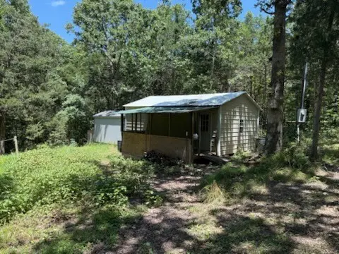 222 Marion County 8041, Peel