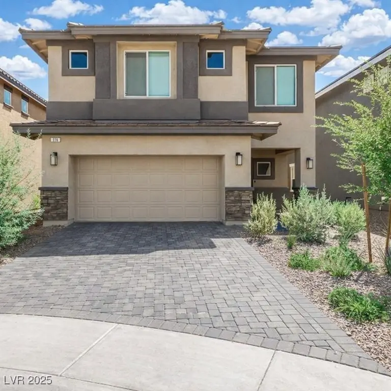 Photo of Listing #2703917