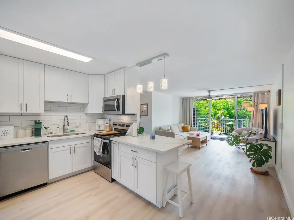 95-2035 Waikalani Place # B306, Mililani