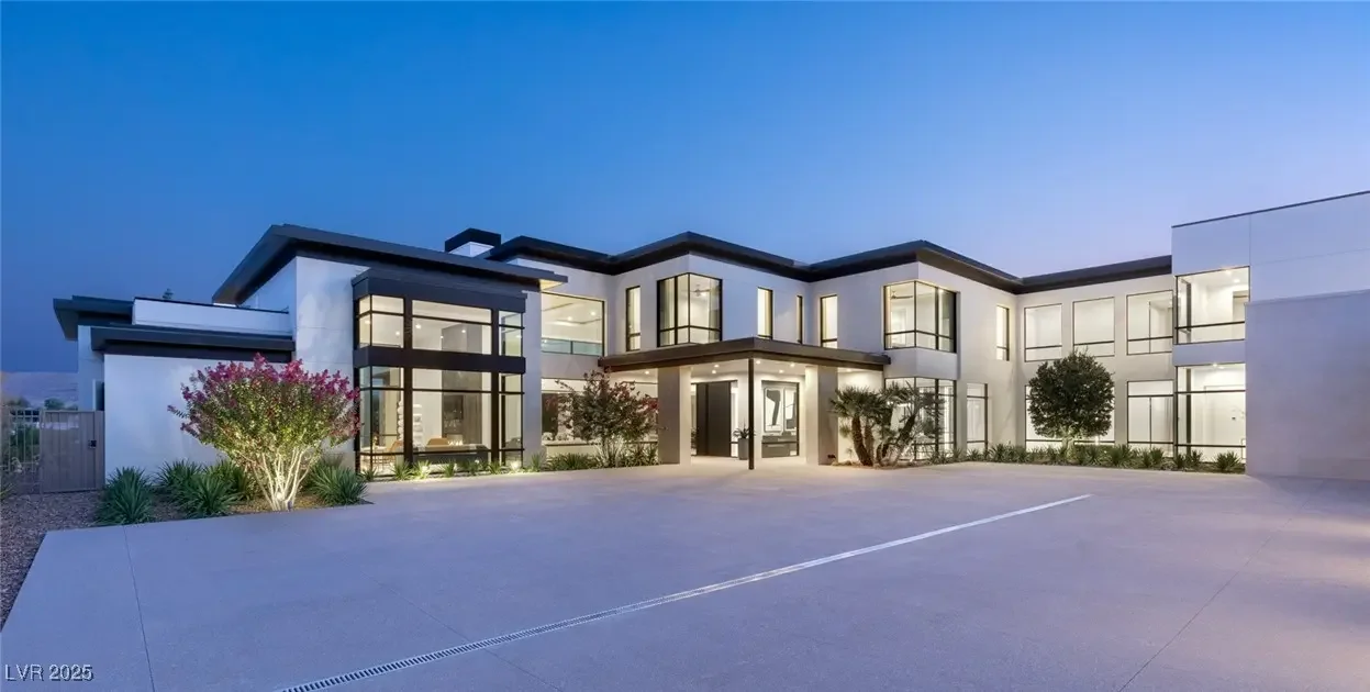 Photo of Listing #2701800