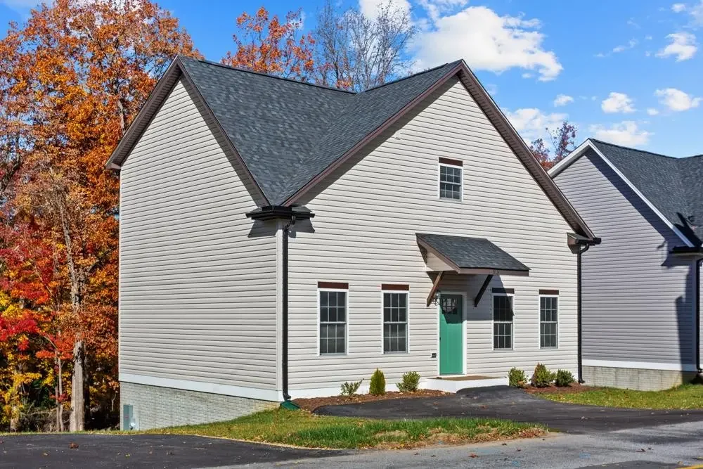 313 Ivanhoe Ave, Waynesboro