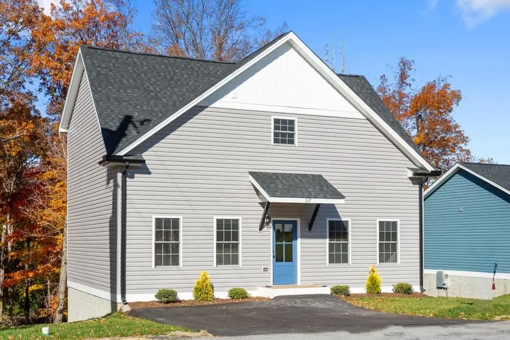 317 Ivanhoe Ave, Waynesboro