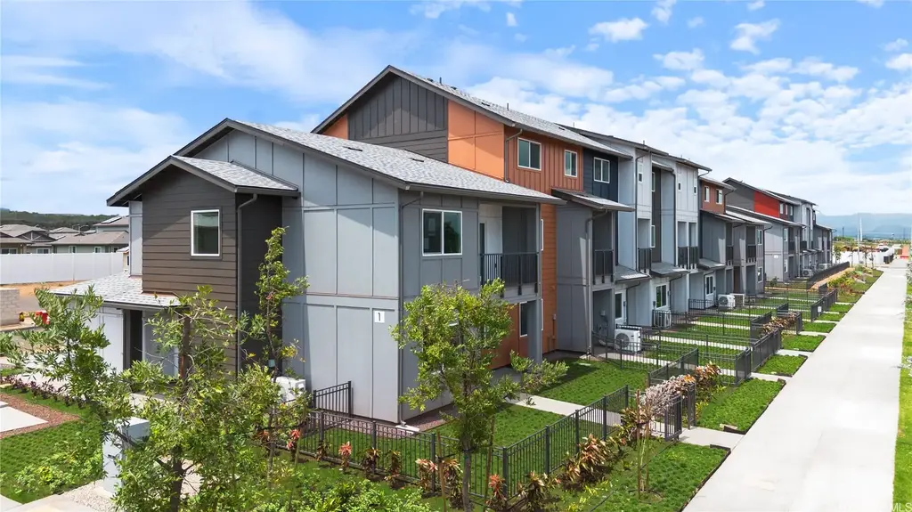 91-1171 Hoonaauao Street # 1006, Kapolei