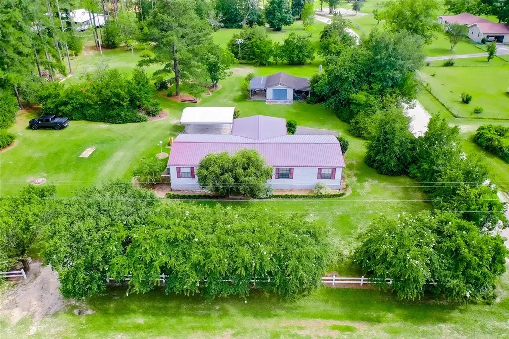 3159 Midway Church Road, Blackshear