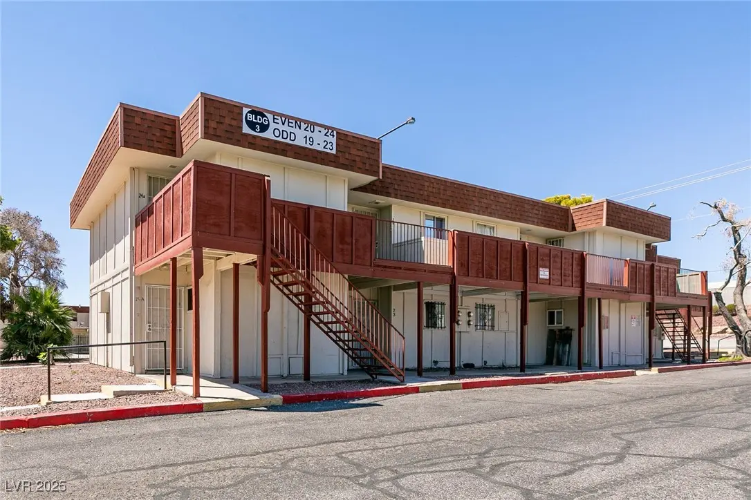 Photo of Listing #2701868