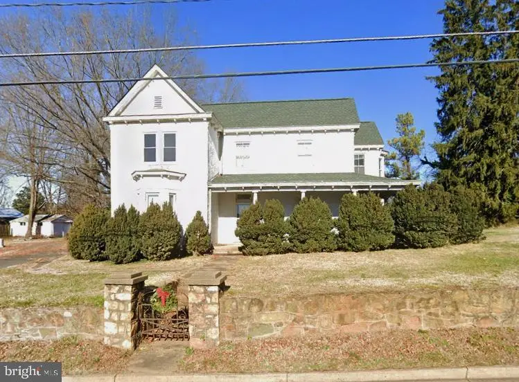 273 Waterloo St, Warrenton