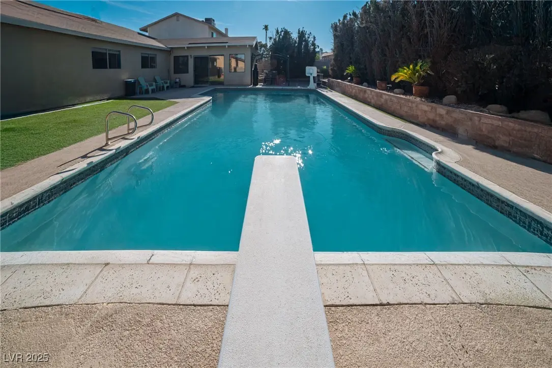 Photo of Listing #2704395