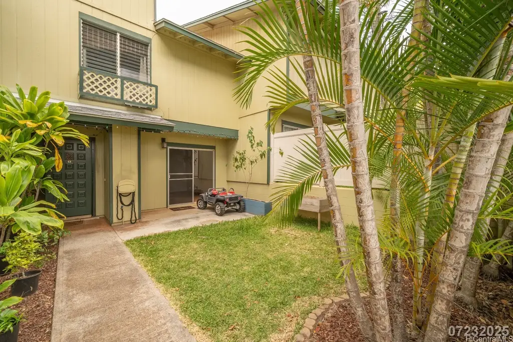 92-1288 Kikaha Street # 77, Kapolei