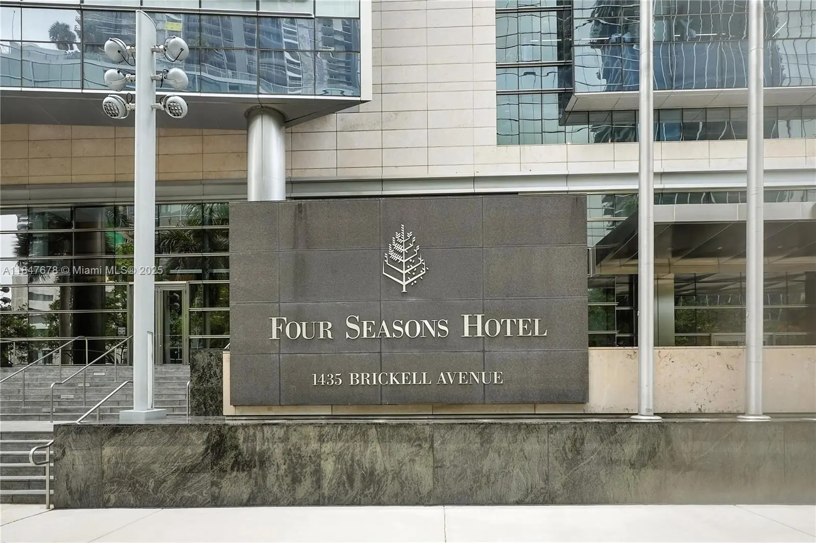 Photo of Listing #A11847678