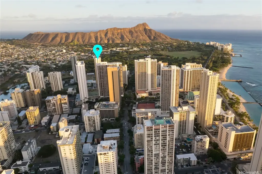 229 Paoakalani Avenue # 3705 (nuc), Honolulu