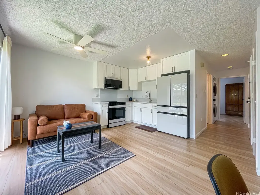 95-1043 Ainamakua Drive # 11, Mililani