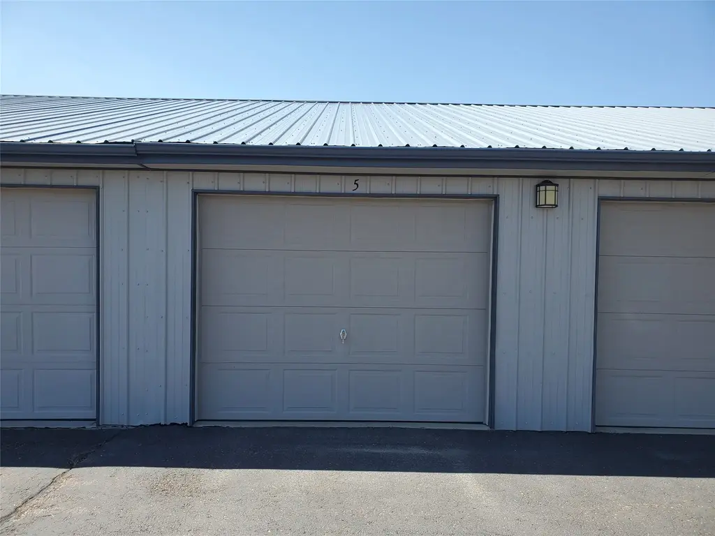 2701 Airport Drive, Great Falls