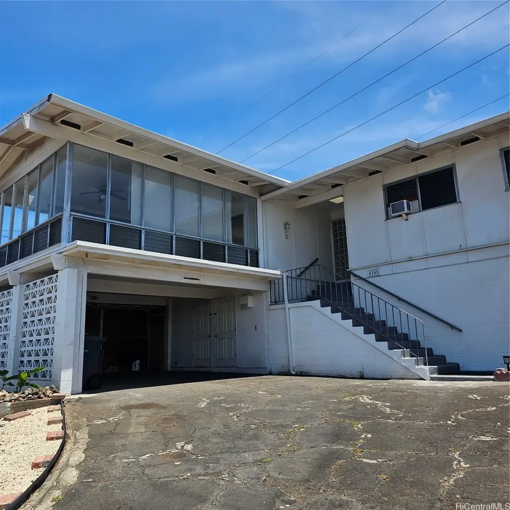 4245 Halupa Street, Honolulu