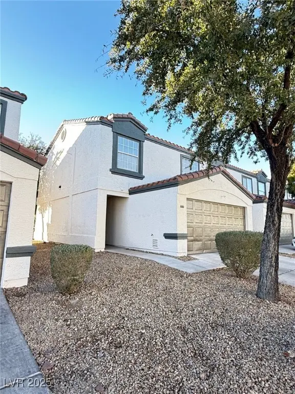 Photo of Listing #2705120