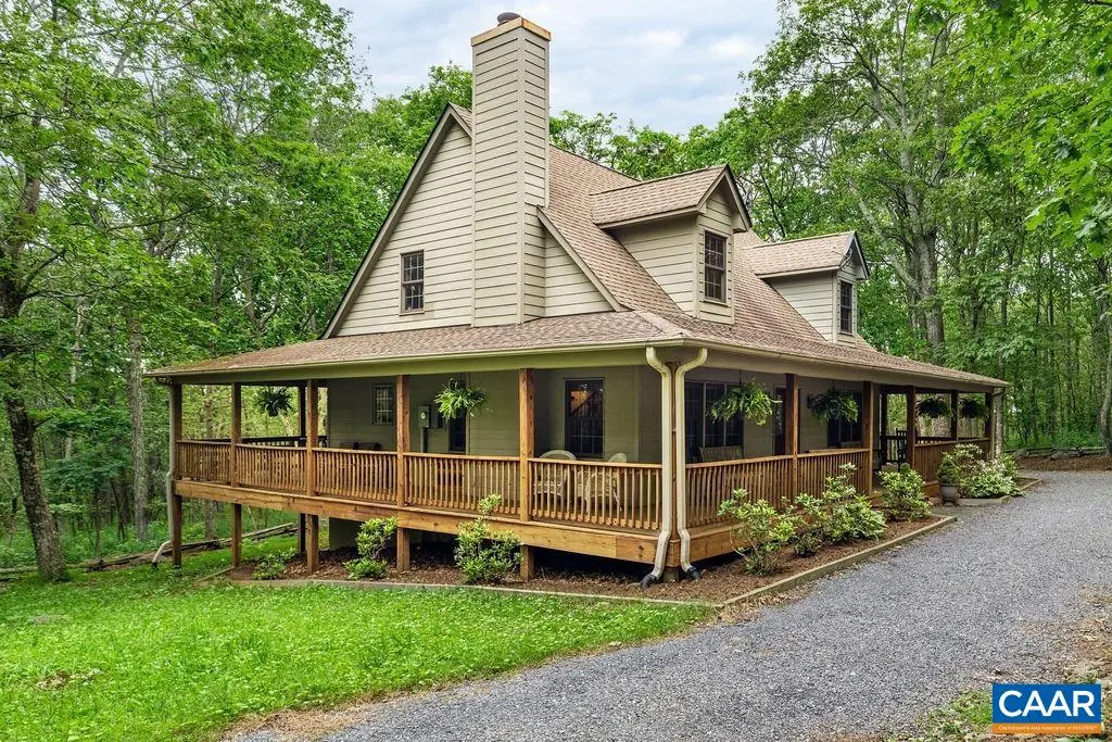 30 Cedar Dr, Wintergreen Resort