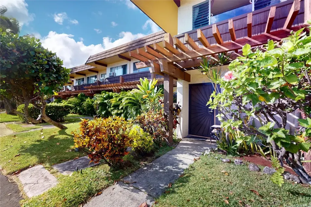 444 Lunalilo Home Road # 407, Honolulu