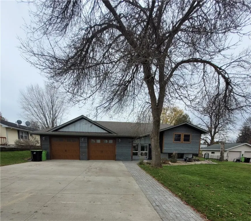 222 Ayers Street, Neillsville