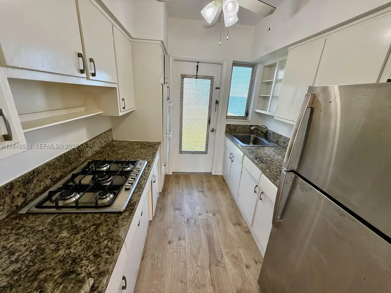 Photo of Listing #A11849508