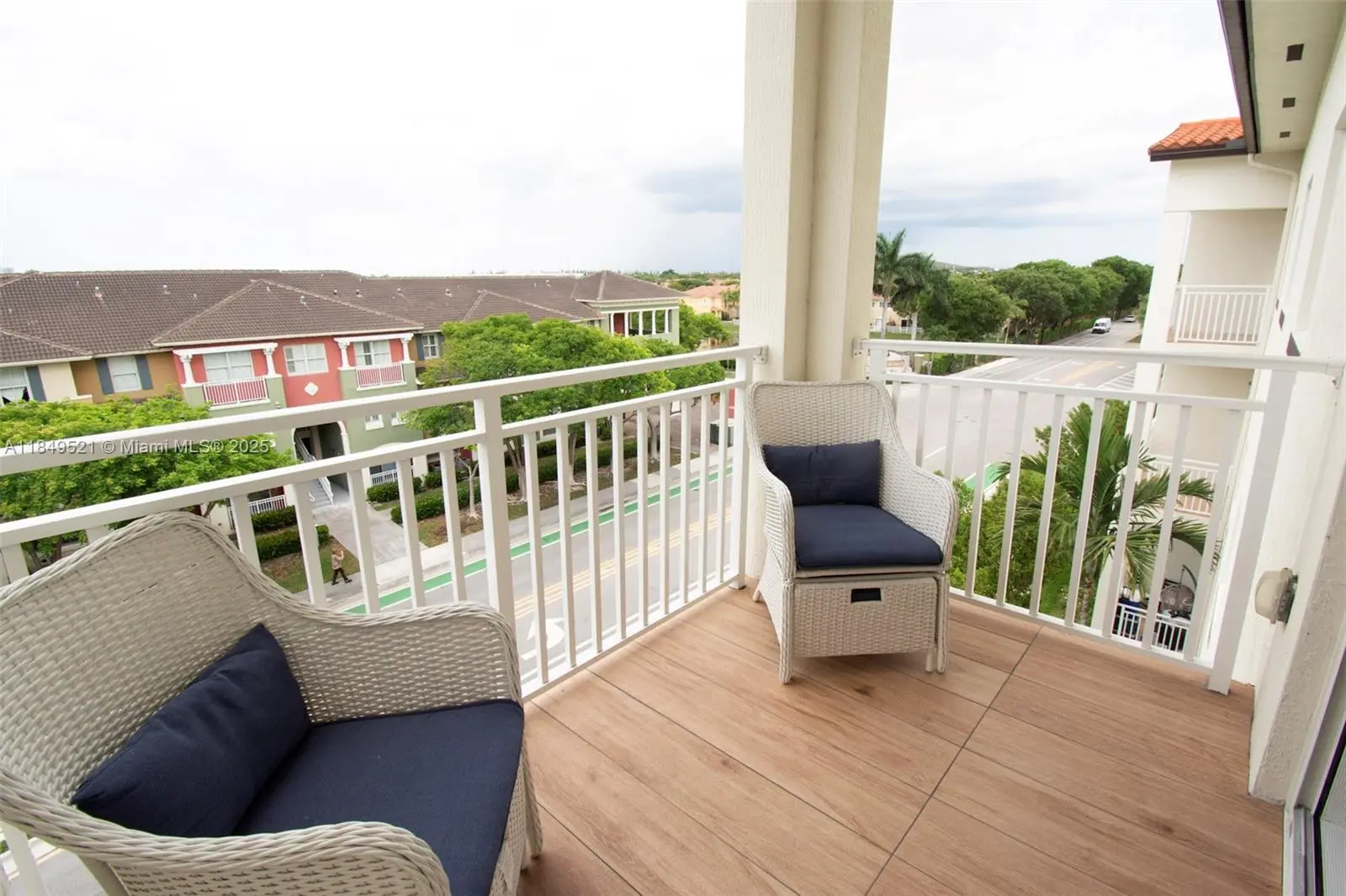 Photo of Listing #A11849521