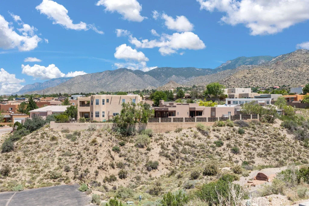 443 Pinon Creek Road Se, Albuquerque