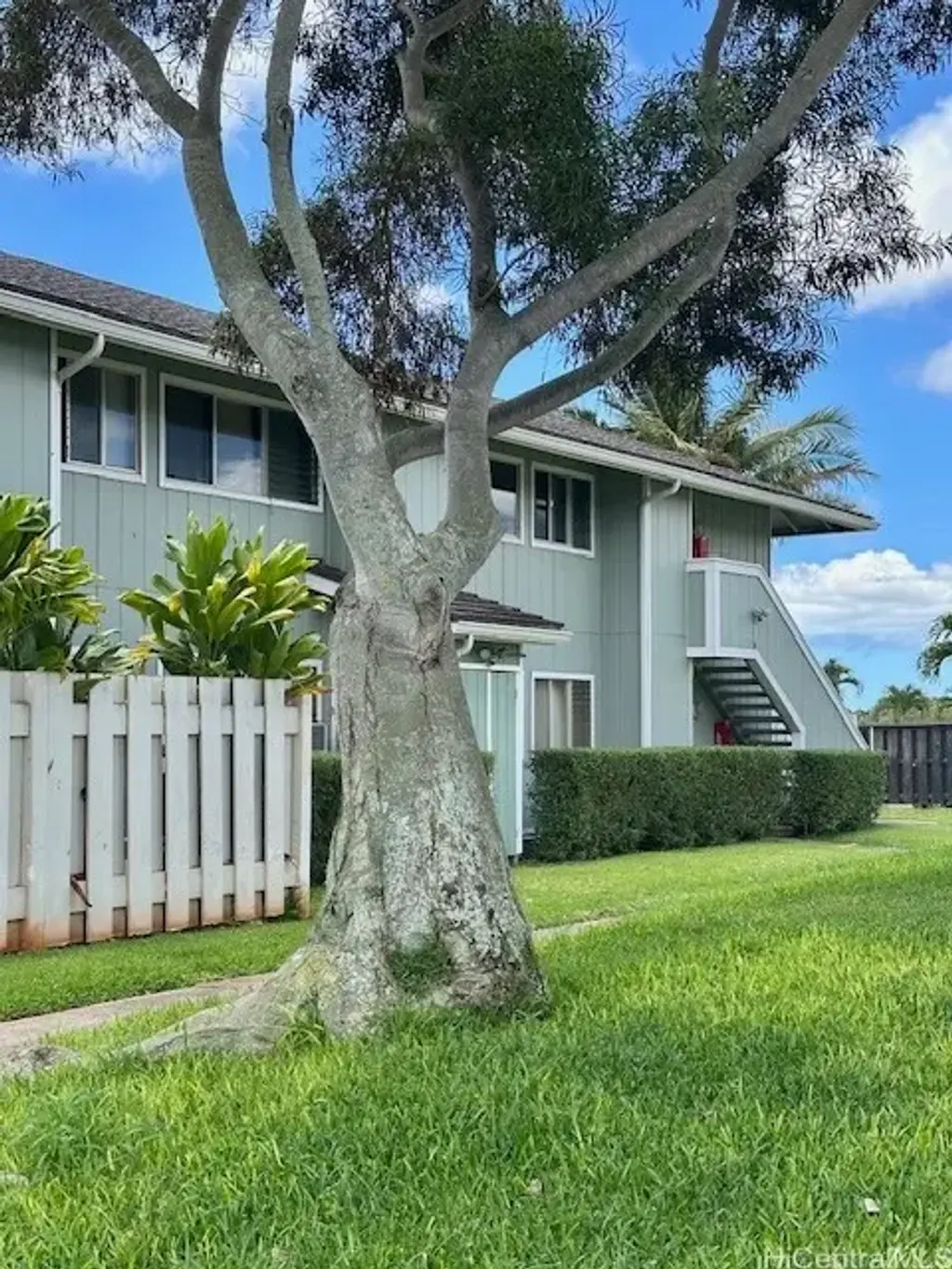 94-733 Paaono Street # G2, Waipahu
