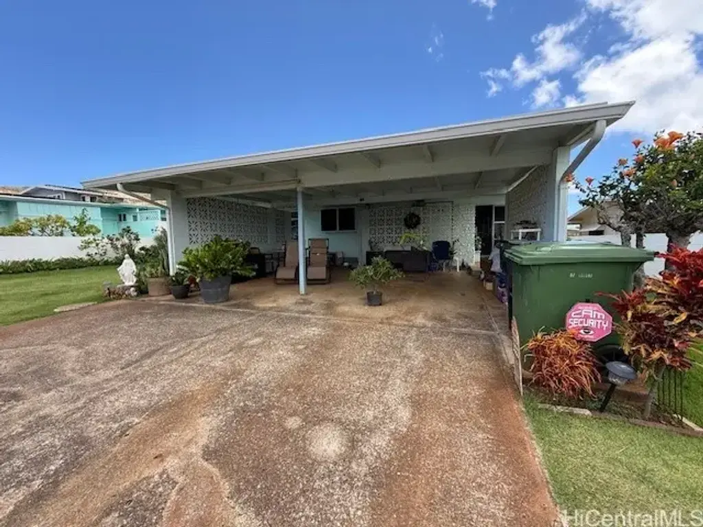 7247 Nohili Street, Honolulu