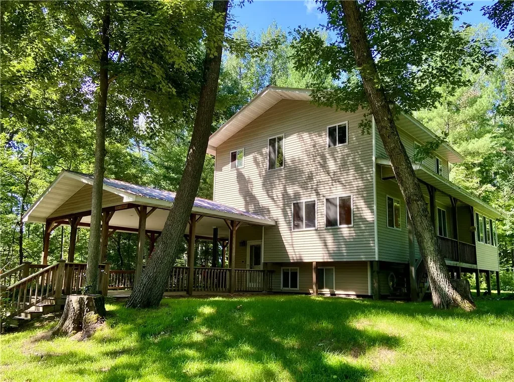 4612 Gaslyn Road, Webster