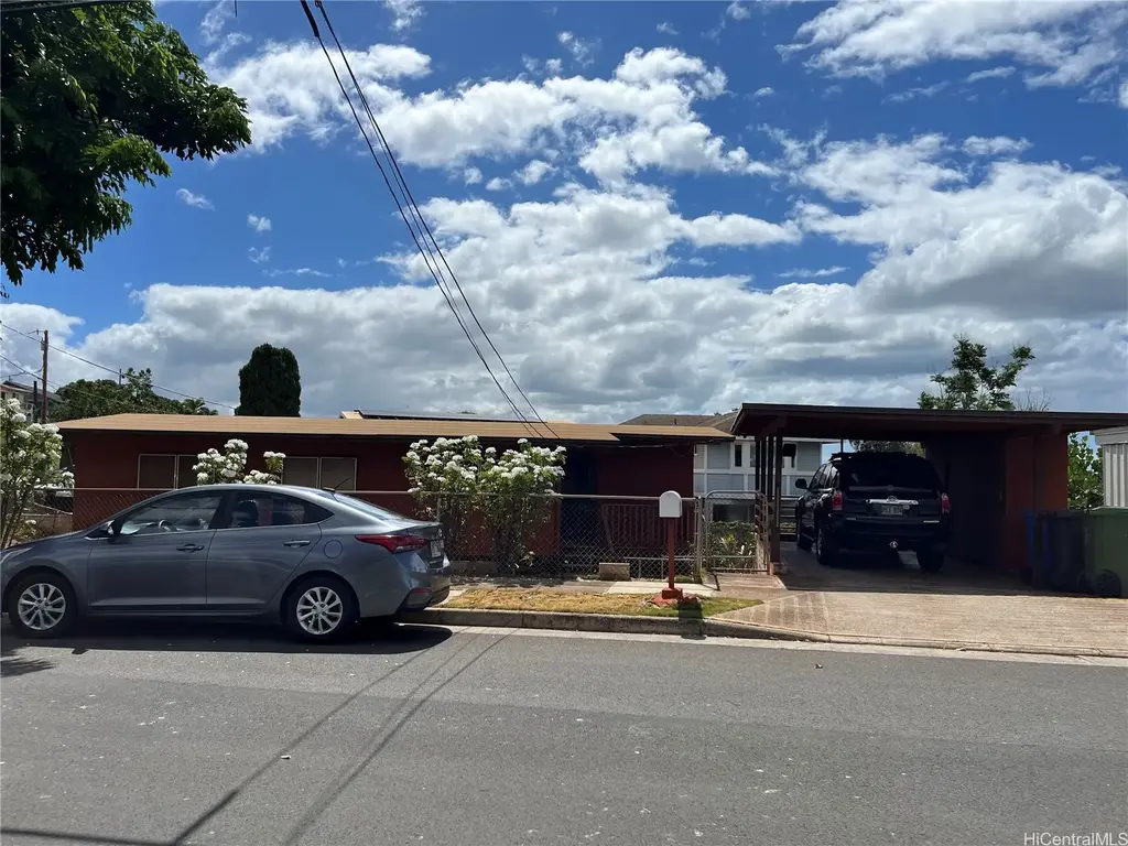 92-611 Newa Street, Kapolei