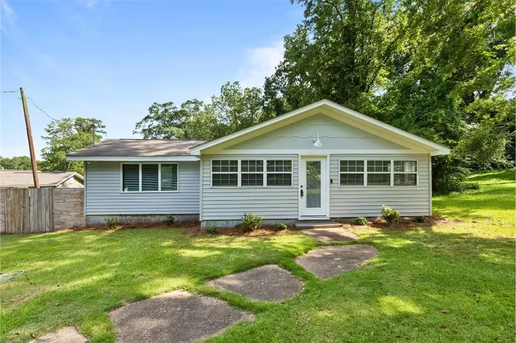 3307 & 3309 Dallas Ave, Opelika