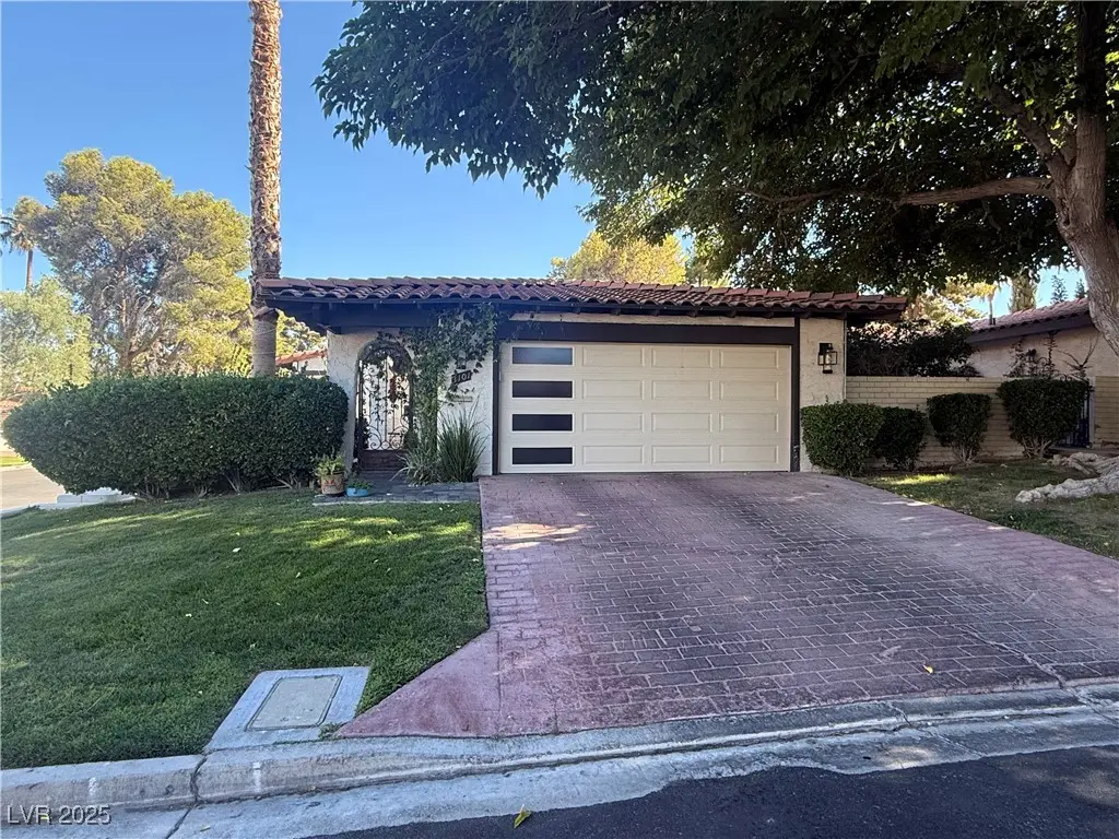 Photo of Listing #2706206