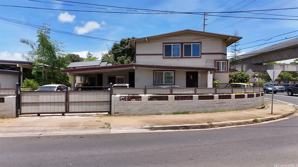 94-203 Kahualii Street, Waipahu